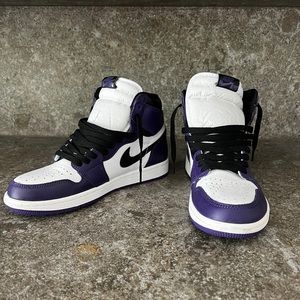 Air Jordan 1 Retro High OG ‘Court Purple 2.0’, Authentic